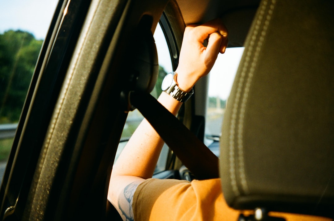 Feb 2026 Seatbelt Law: Verified Carpools Win | CrabaRide